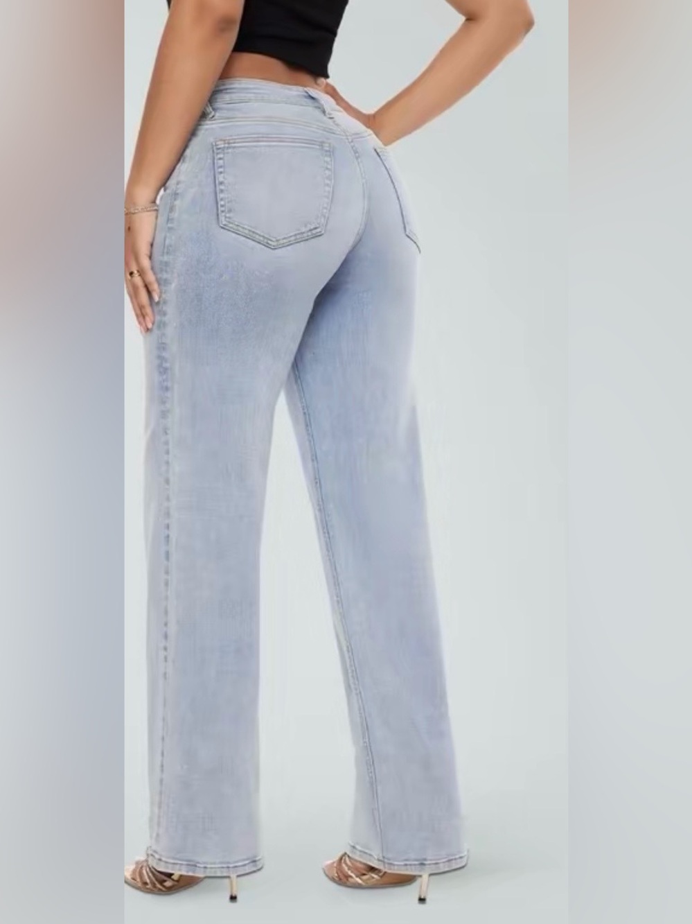 Mid-low rise Light Wash Wide-Leg Women's Jeans
